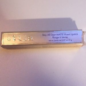 Stila Stay All Day Matte Lipstick “etoile”